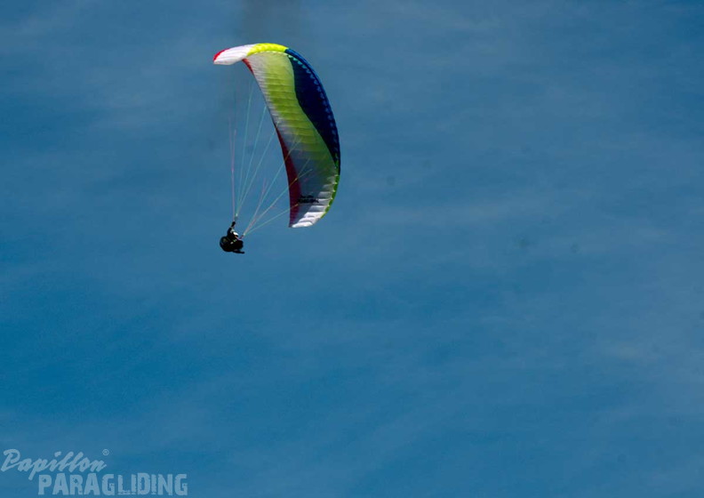 dh32.23-luesen-paragliding-218
