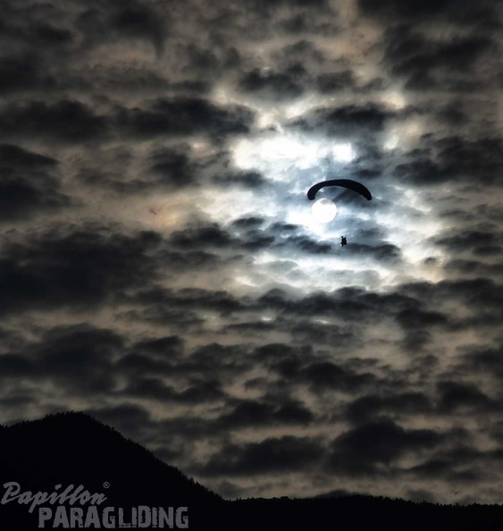 dh32.23-luesen-paragliding-255