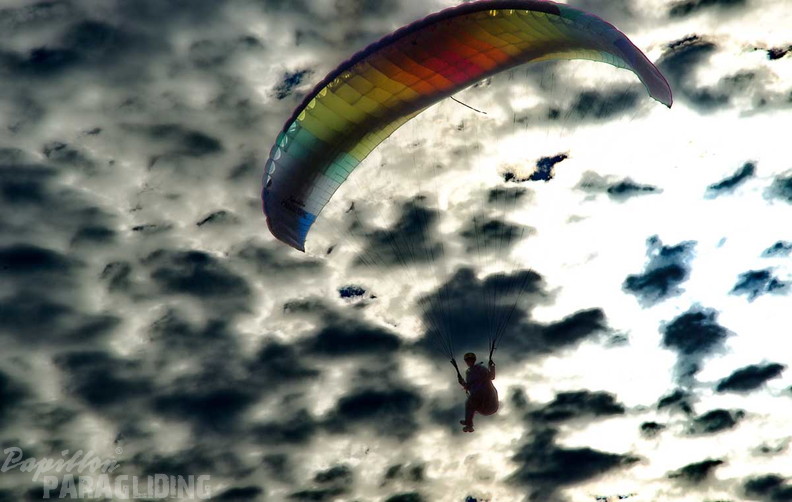 dh32.23-luesen-paragliding-262