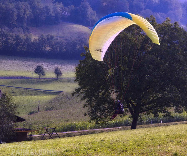 dh32.23-luesen-paragliding-265