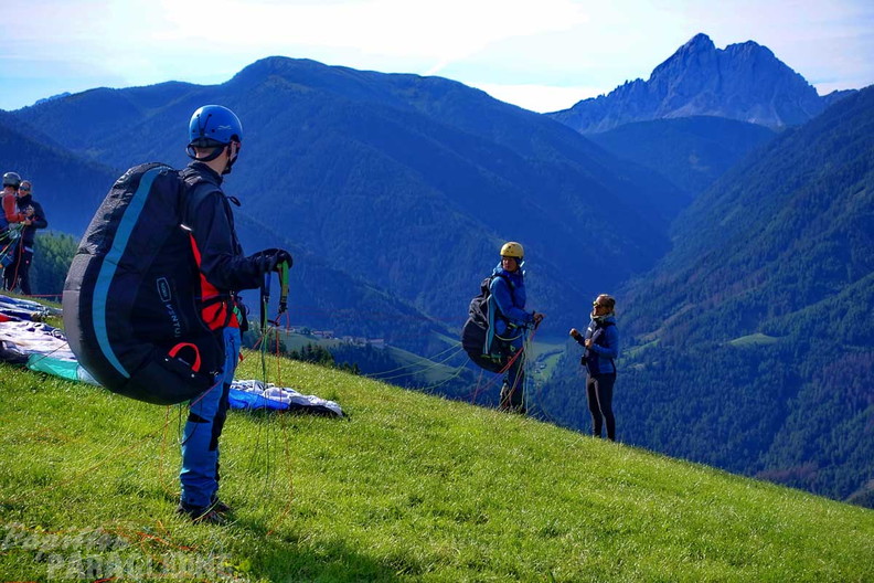 dh32.23-luesen-paragliding-107
