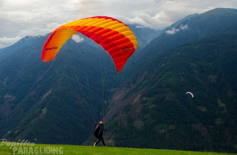 dh32.23-luesen-paragliding-115