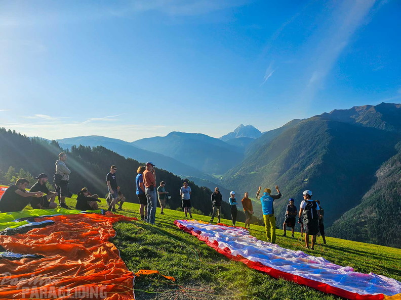 dh34.23-luesen-paragliding-101