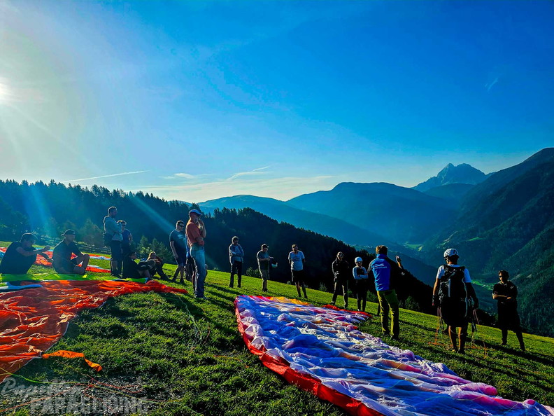 dh34.23-luesen-paragliding-102