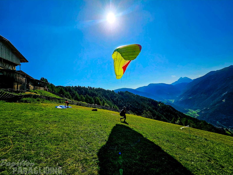 dh34.23-luesen-paragliding-118