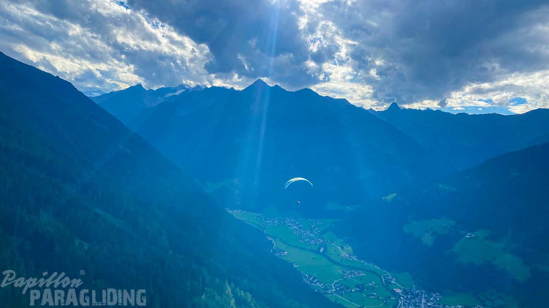 ah35.23-paragliding-stubai-110