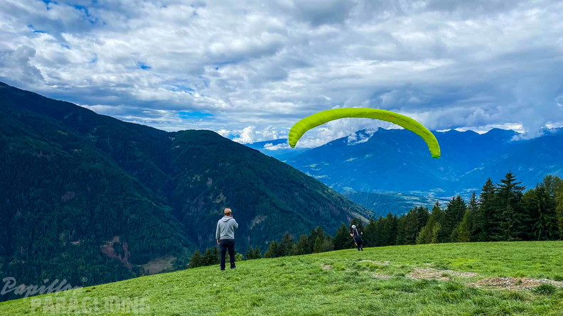 dh37.23-luesen-paragliding-106