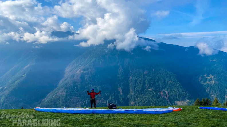 dh37.23-luesen-paragliding-112