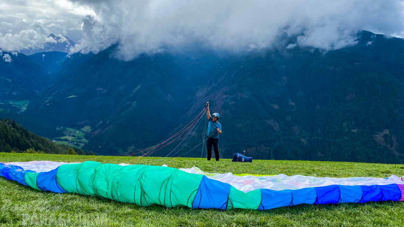 dh37.23-luesen-paragliding-110