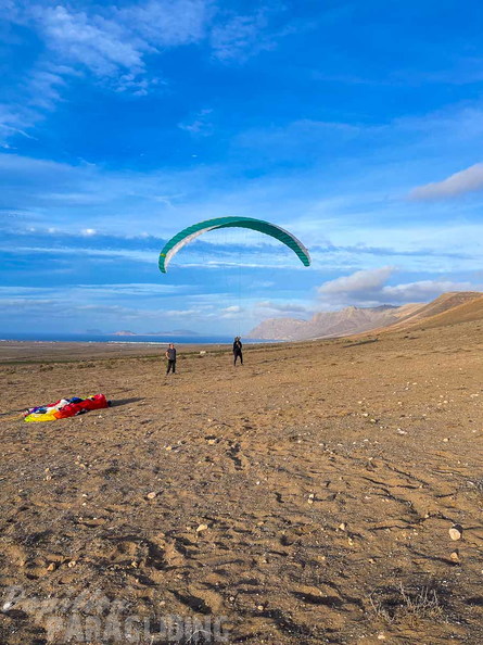 fla49.23-paragliding-lanzarote-140