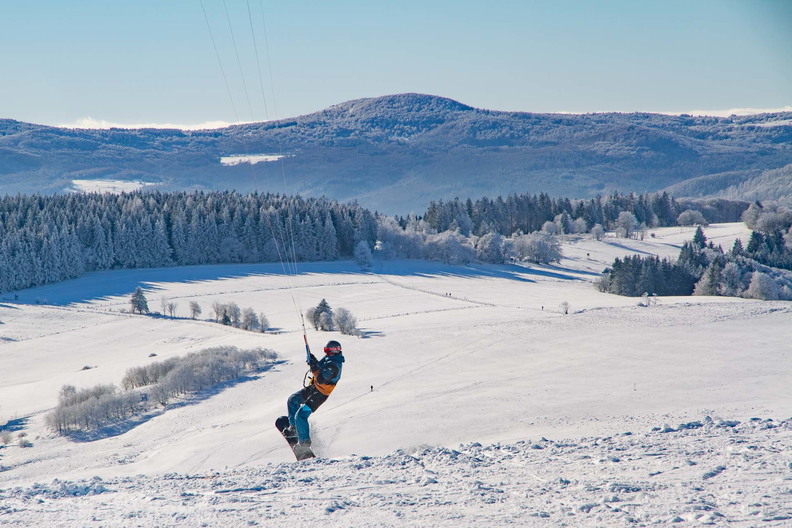 Snowkite-Wasserkuppe-24-01-20-vormittag web-107