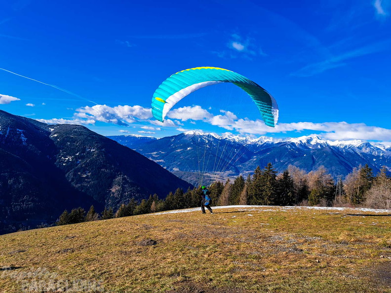 D7.24-luesen-paragliding-111