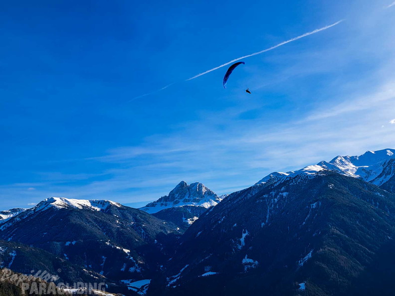 D7.24-luesen-paragliding-115