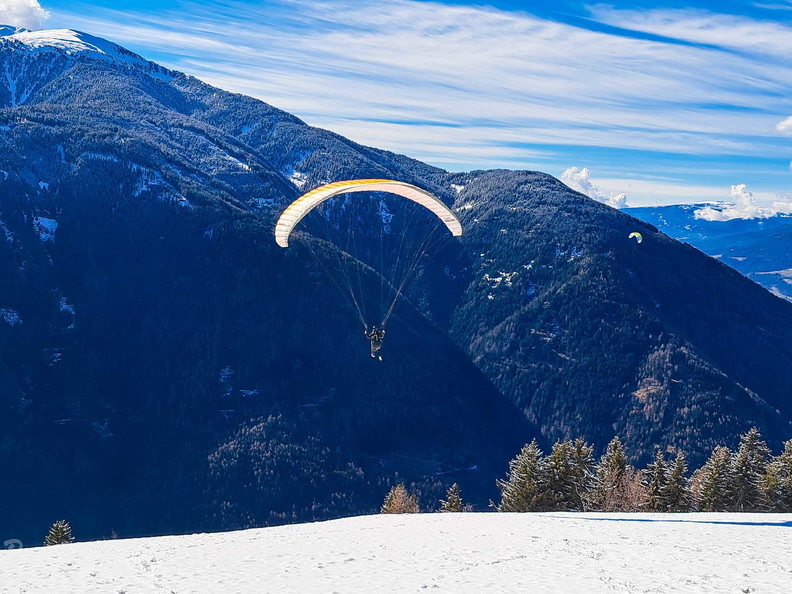 D7.24-luesen-paragliding-102