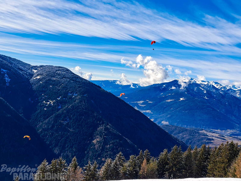 D7.24-luesen-paragliding-108