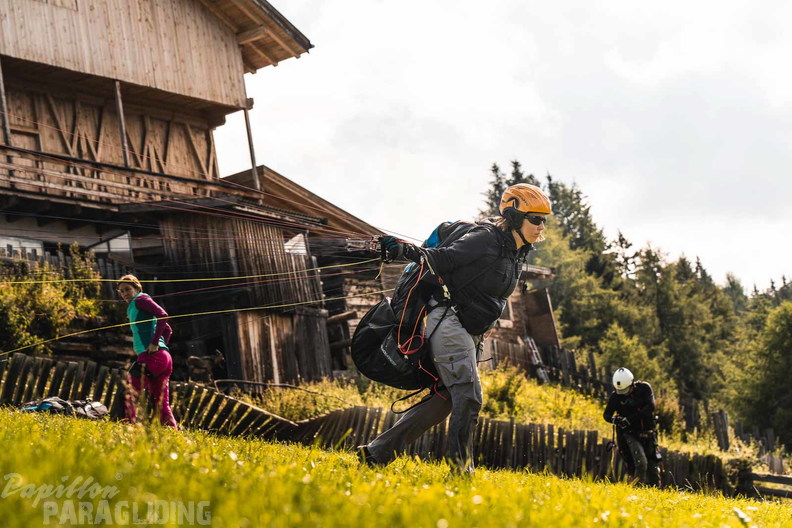 DH24.29-luesen-sommer-paragliding-112