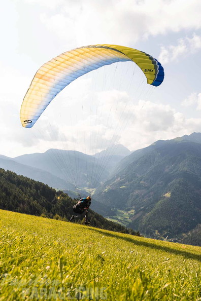 DH24.29-luesen-sommer-paragliding-114