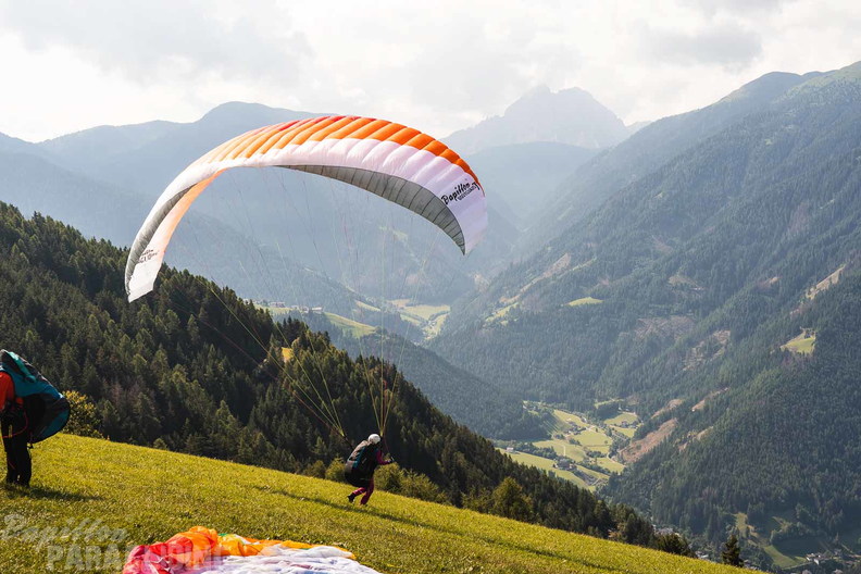 DH24.29-luesen-sommer-paragliding-122