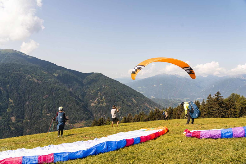 DH24.29-luesen-sommer-paragliding-126