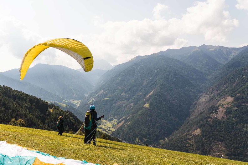 DH24.29-luesen-sommer-paragliding-133