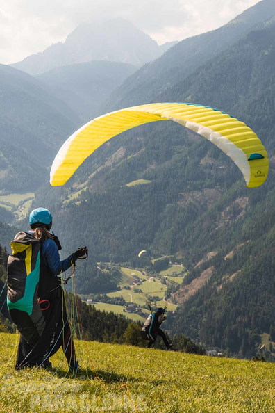 DH24.29-luesen-sommer-paragliding-136