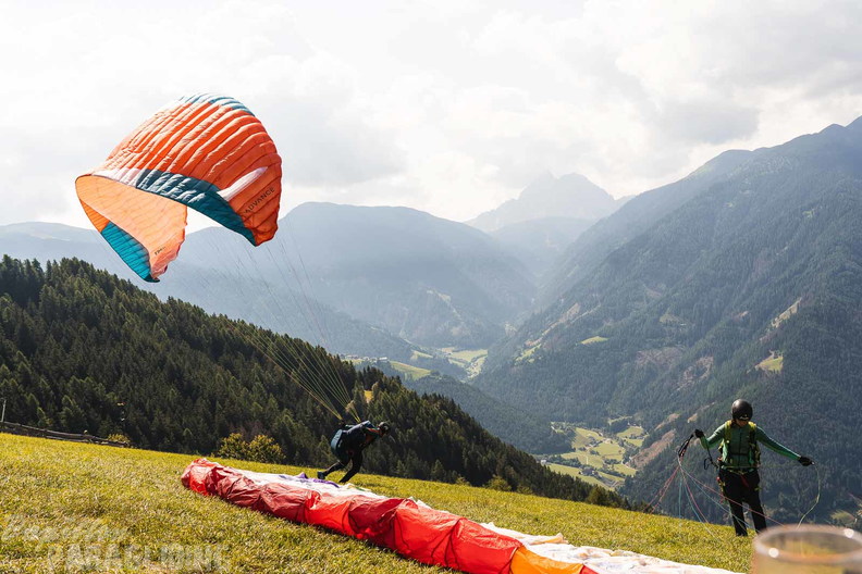 DH24.29-luesen-sommer-paragliding-143