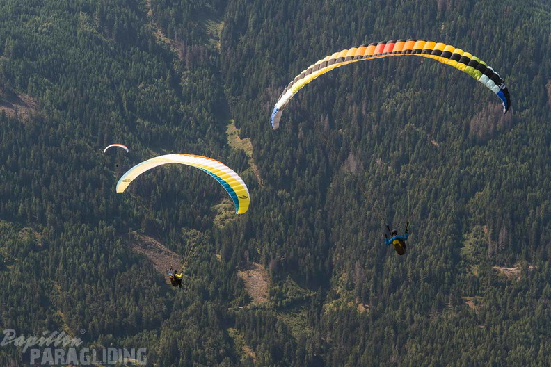 DH24.29-luesen-sommer-paragliding-148