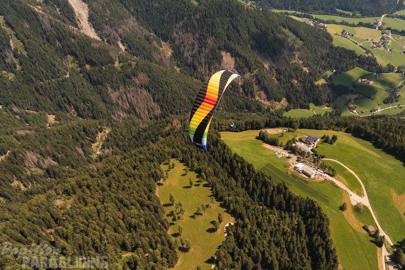 DH24.29-luesen-sommer-paragliding-157