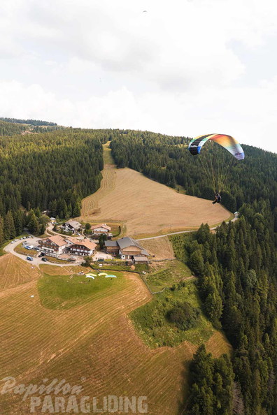 DH24.29-luesen-sommer-paragliding-101