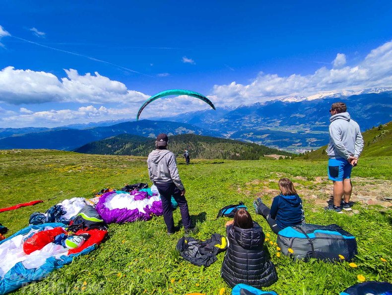 fpx26.24-paragliding-155