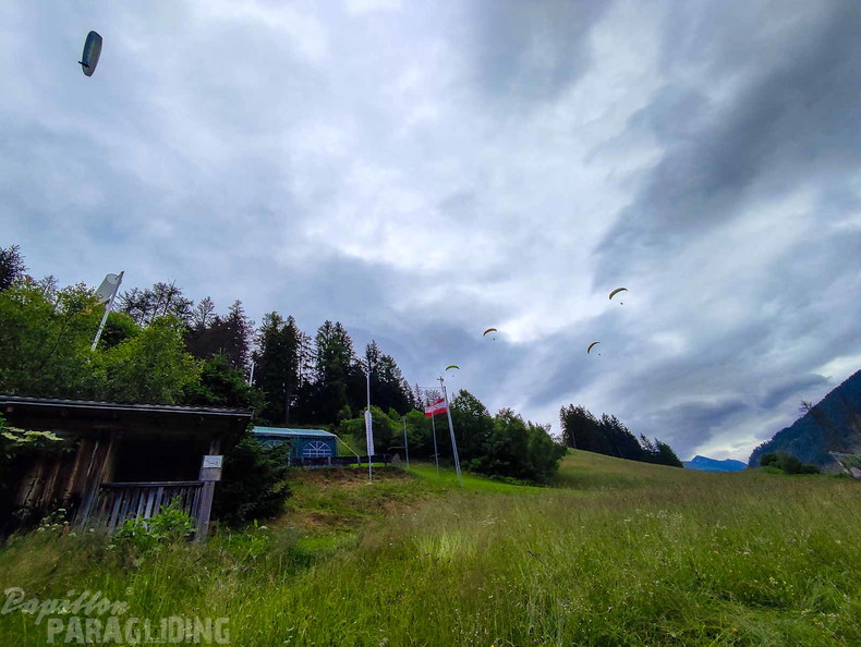 fpx26.24-paragliding-231