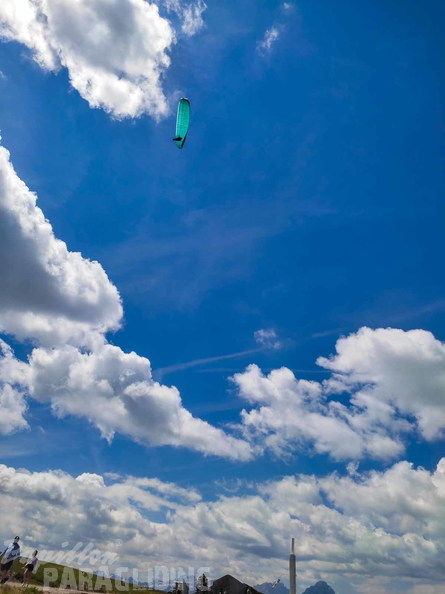 fpx26.24-paragliding-140