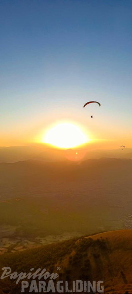 fcf37.23-castelluccio-paragliding-137