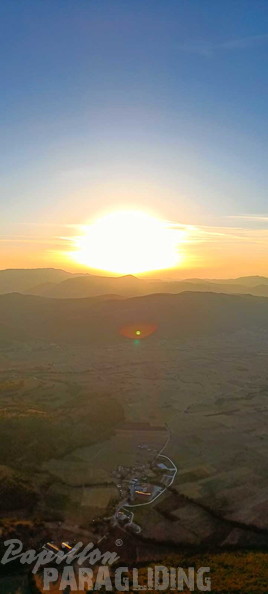 fcf37.23-castelluccio-paragliding-156