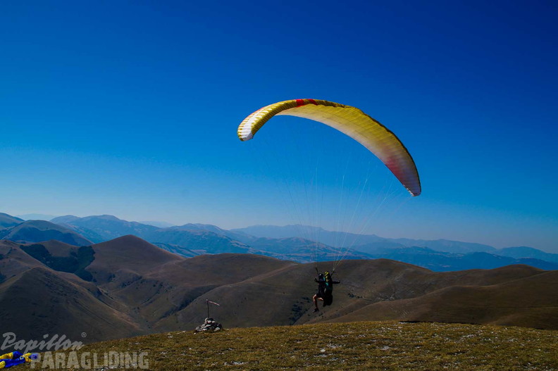 fcf37.23-castelluccio-italien-paragliding-01318