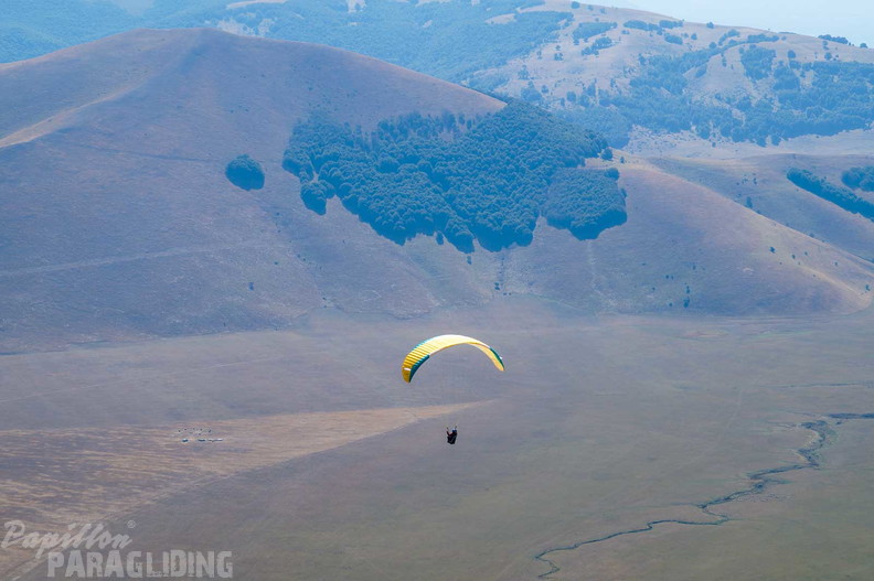fcf37.23-castelluccio-italien-paragliding-01325