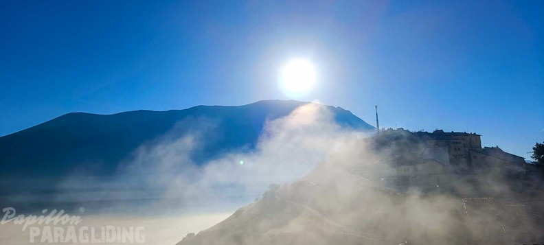 fcf37.23-castelluccio-paragliding-107