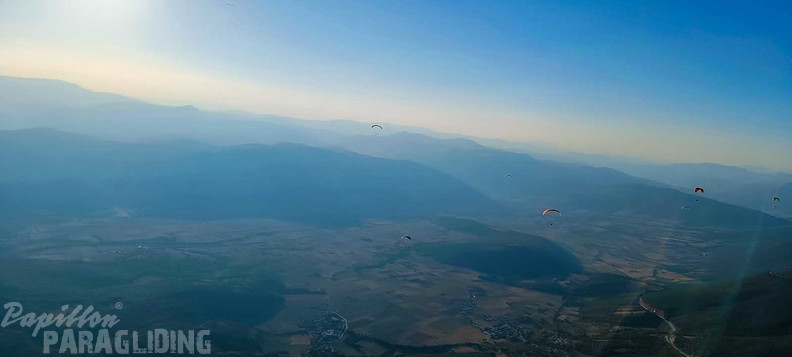 fcf37.23-castelluccio-paragliding-117