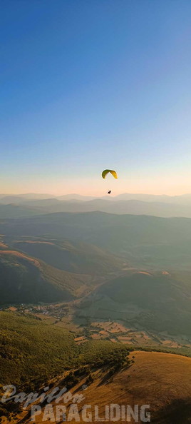 fcf37.23-castelluccio-paragliding-135