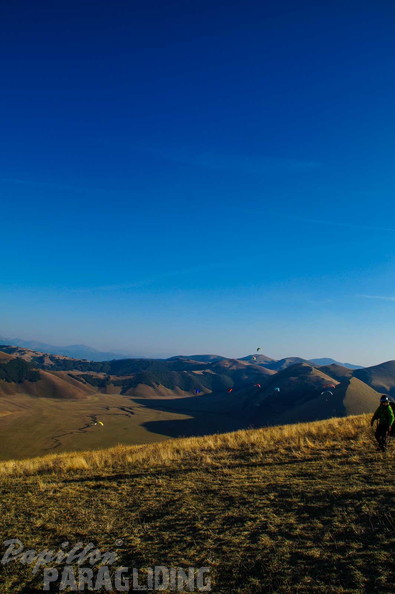 fcf37.23-castelluccio-italien-paragliding-01289