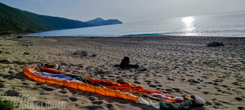fgl41.24-lefkada-paragliding-192