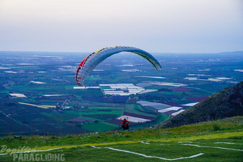 fno42.24-norma-italien-paragliding-253