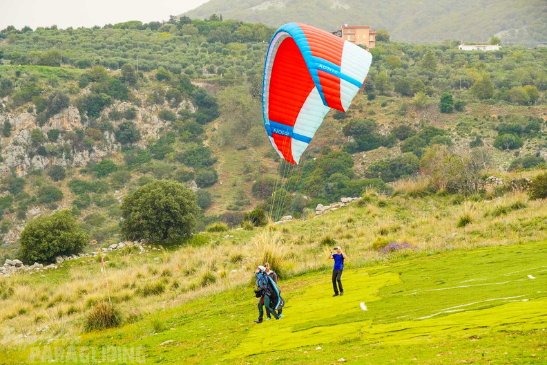 fno42.24-norma-italien-paragliding-451