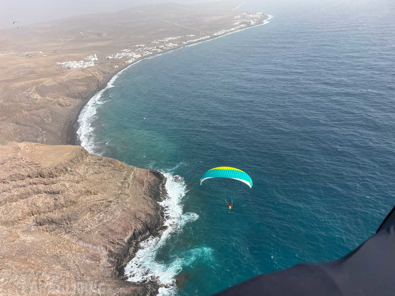 fla52.24-paragliding-lanzarote-110