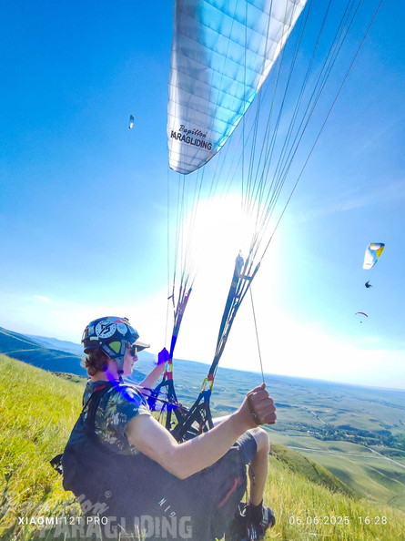 fka23.25-kasachstan-papillon-paragliding-as-143