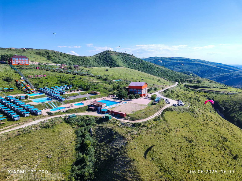 fka23.25-kasachstan-papillon-paragliding-as-180