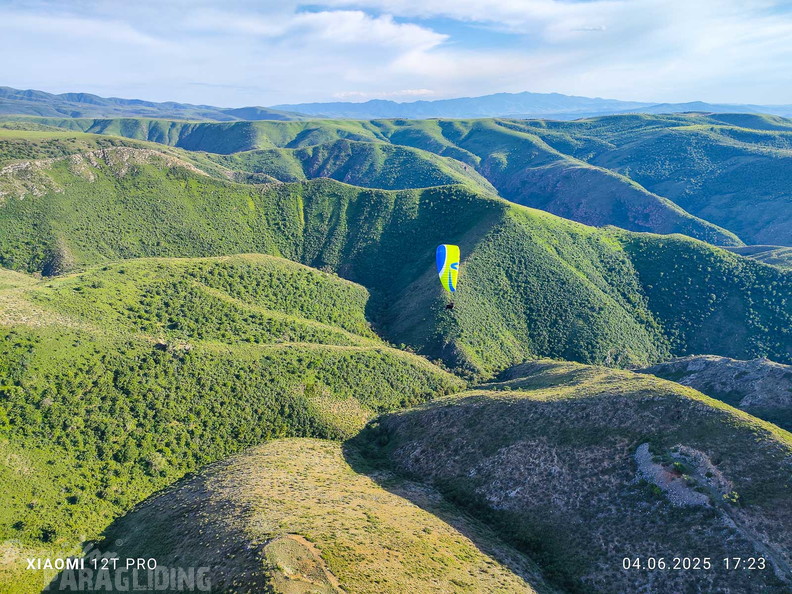fka23.25-kasachstan-papillon-paragliding-as-365