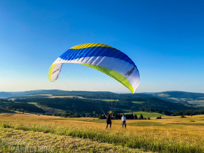 rk27.25-gleitschirm-kombikurs-wasserkuppe-110