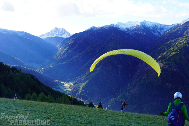 dh43.25-luesen-paragliding-196