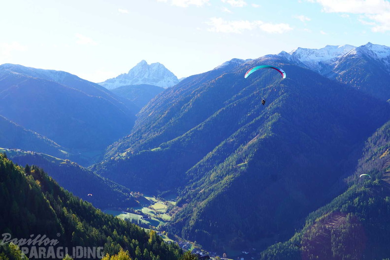 dh43.25-luesen-paragliding-295